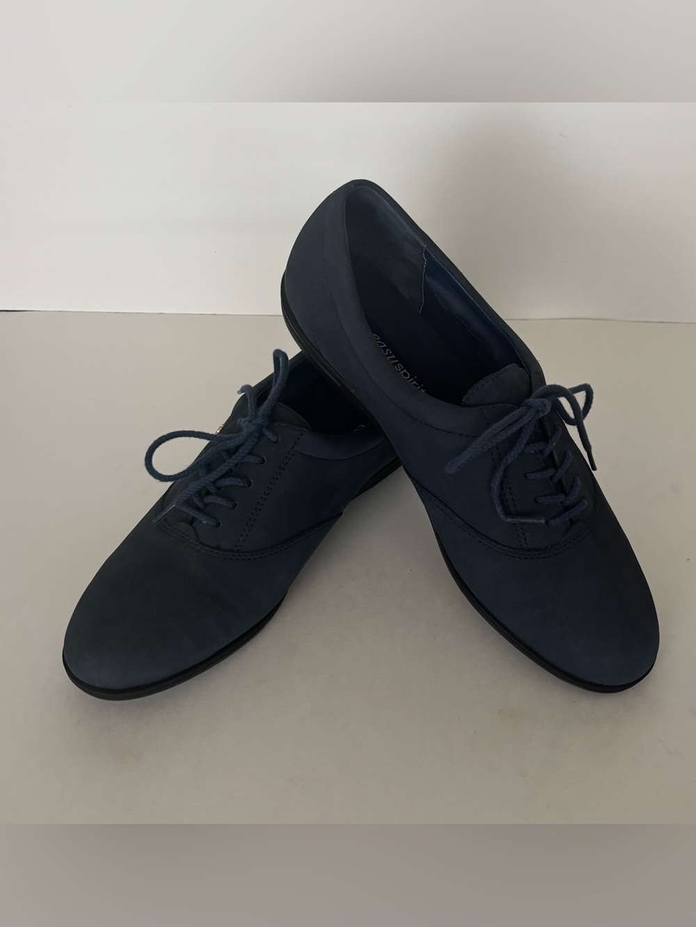 Easy Spirit Navy Blue Lace-Up Flats